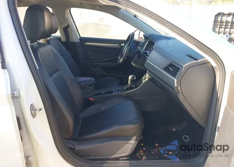 2019 Volkswagen Jetta 1.4T R-Line/1.4T S/1.4T Se из США, поврежденный, VIN 3VWC57BU6KM140641